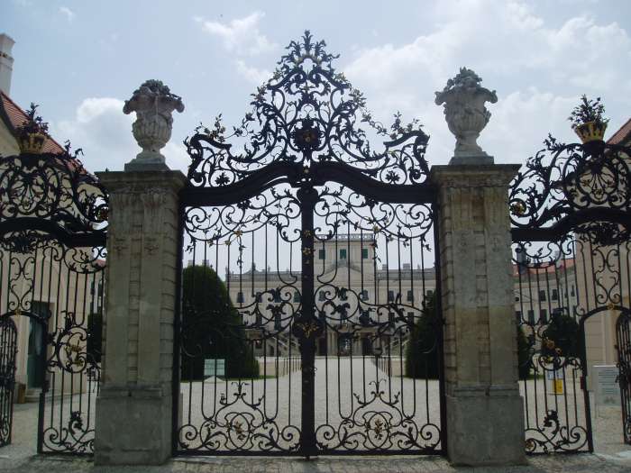 Fertőd, Esterházy-kastély 2.01.kép.jpg Fertőd, Esterházy-kastély 2.01.kép.jpg