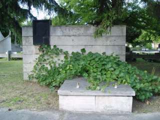 Kecskemét, Béke fasor 71A Mathiász János sírja.jpg Kecskemét, Béke fasor 71A Mathiász János sírja.jpg