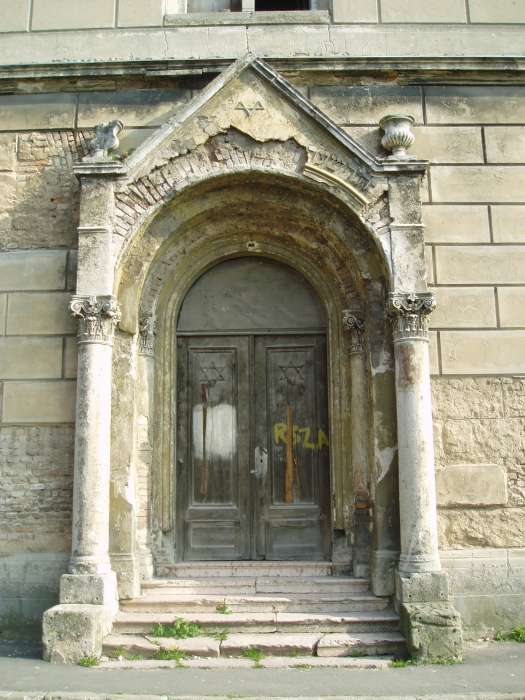 Pápa, Petőfi u. 24. Zsinagóga 2.kép.jpg Pápa, Petőfi u. 24. Zsinagóga 2.kép.jpg