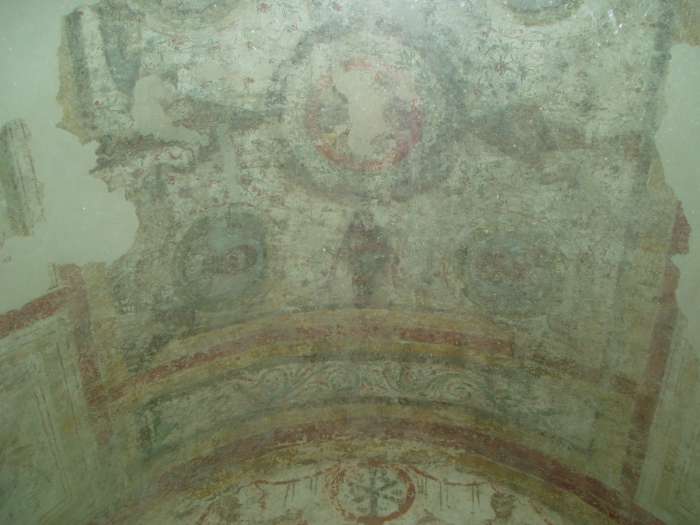 Pécs, Dóm tér: Ókeresztény sírkamra.jpg Pécs, Dóm tér: Ókeresztény sírkamra.jpg