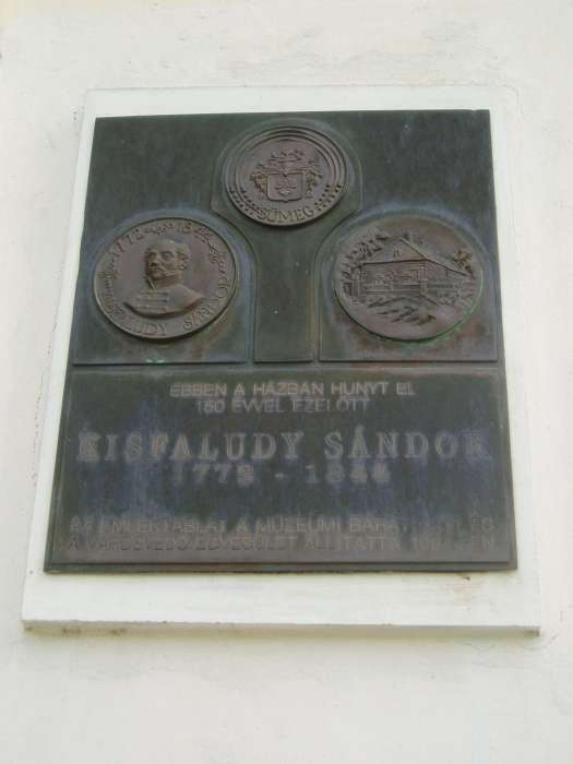 Sümeg, Kisfaludy tér 02. 04.kép.jpg Sümeg, Kisfaludy tér 02. 04.kép.jpg